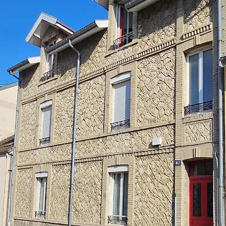 Апартаменты Au 47, Cote Cour *